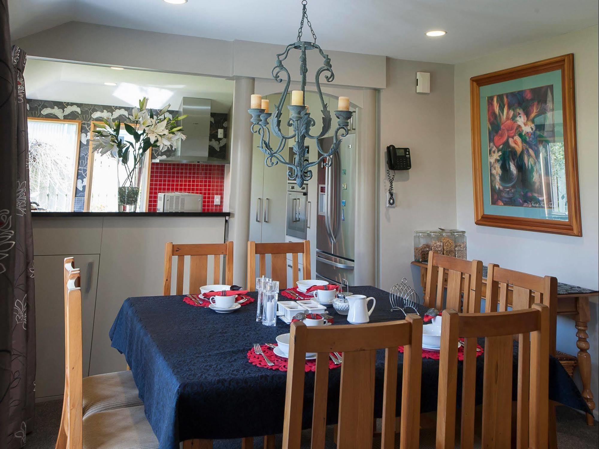 Blue Ridge Studios And Bed & Breakfast Te Anau Eksteriør billede